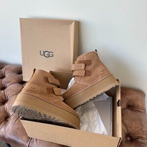 UGG Women's Neumel Platform Boot - never been worn